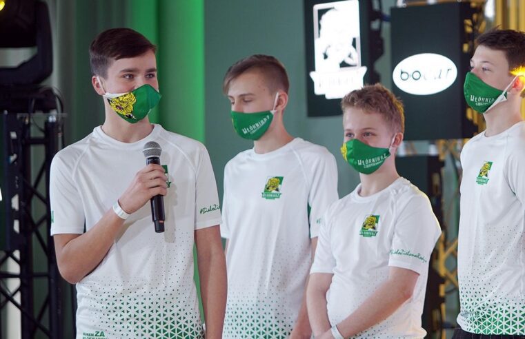 Cieszą go pozytywne opinie na jego temat. Podpatruje Kołodzieja, czerpie inspirację ze Zmarzlika i Madsena