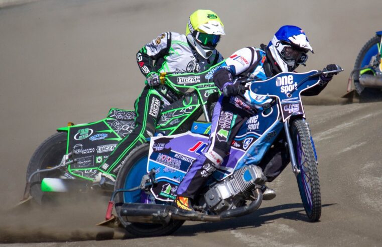 Pojechali dla Remigiusza i Krystiana. Folkert wygrywa zawody i wyścig Twojego Portalu Żużlowego (relacja, galeria)