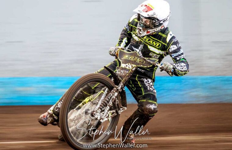 British Speedway M’Lord (23): Sezon nabiera rozpędu. Kontuzja Crumpa, pierwsze zmiany kadrowe (wideo)