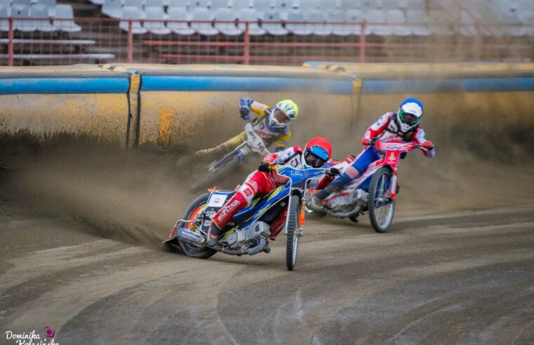 Zwycięzcy Eliminacji Srebrnego Kasku: Kto Awansował do Finału?