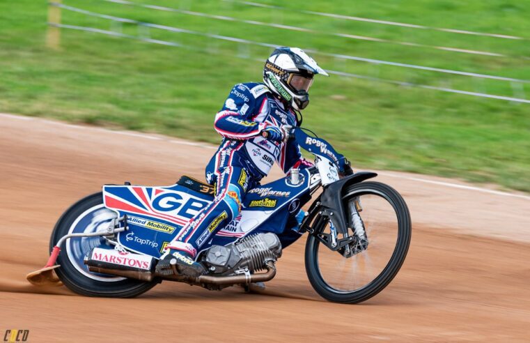 SpeedwayLigaen. Slangerup nokautuje Esbjerg, Fjelsted wygrywa na styku, GSK bezlitosny dla Elite