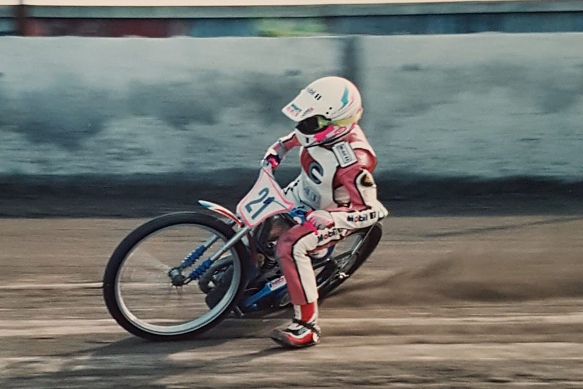 Female Speedway Riders – Jacqui Mauger: I had been surrounded by speedway bikes my whole life (interview)