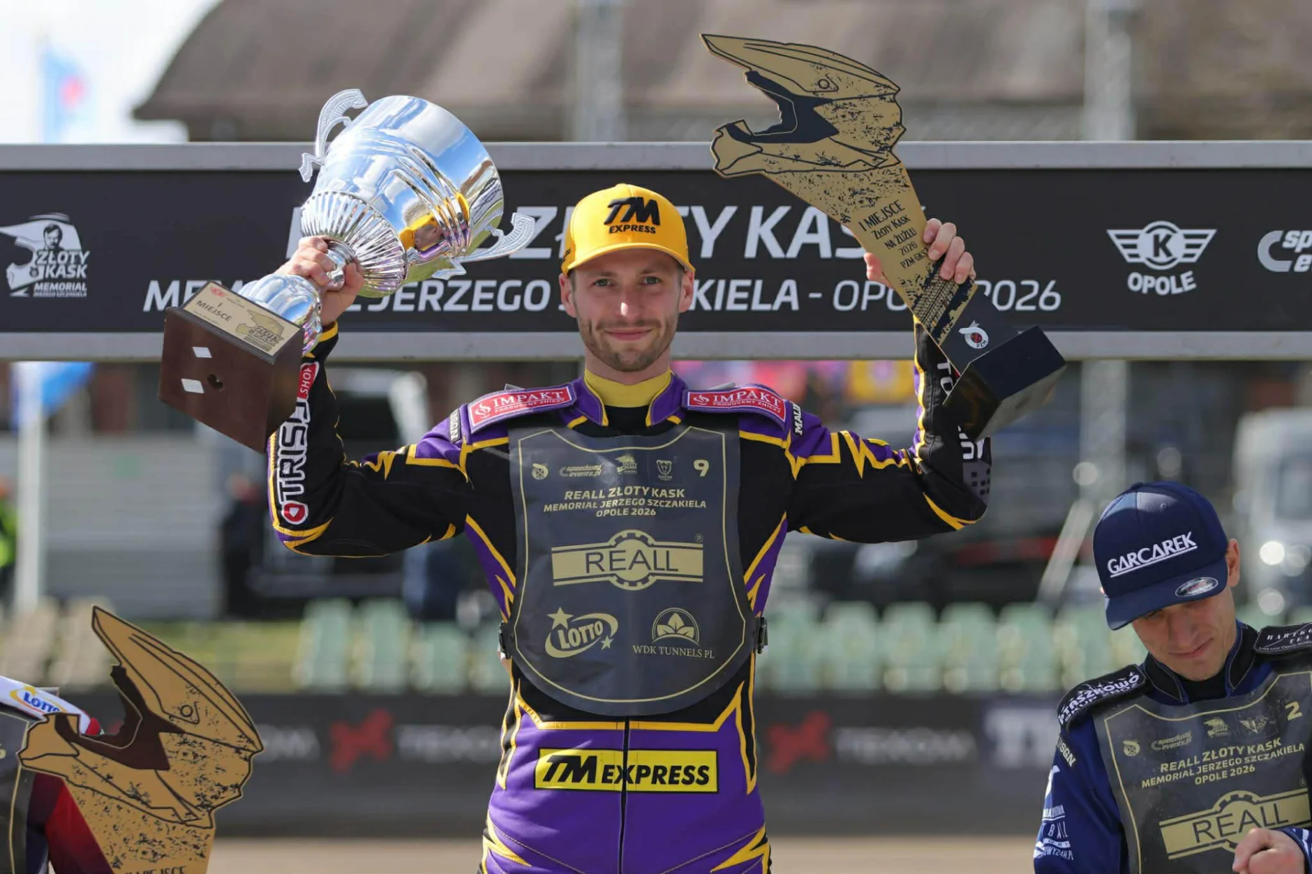 Kacper Woryna wygrywa w turnieju o Złoty Kask